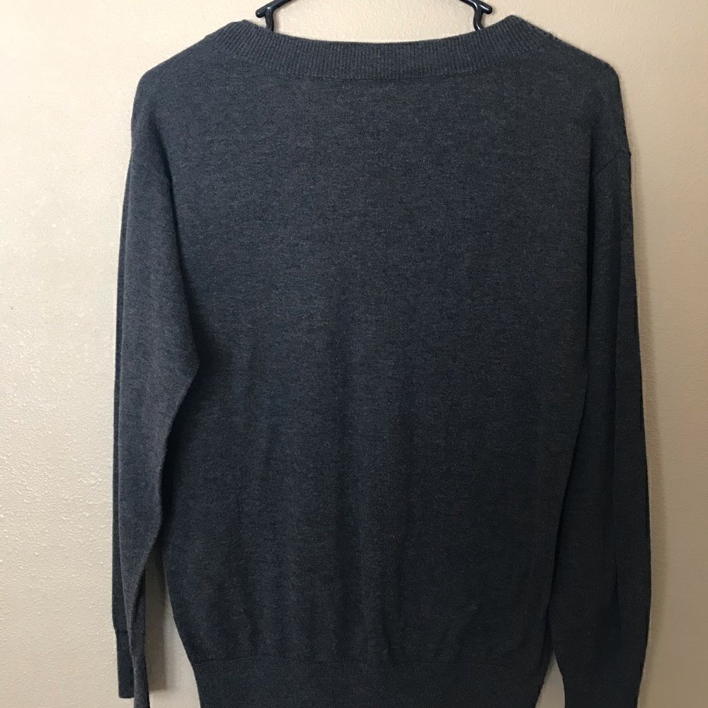 Gap grey v neck sweater size small‎ - Picture 4 of 4